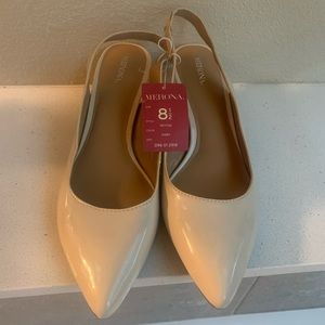 NWT Nude Kitten Heals